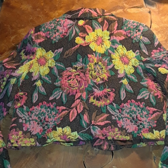 Jacket - Picture 2 of 2